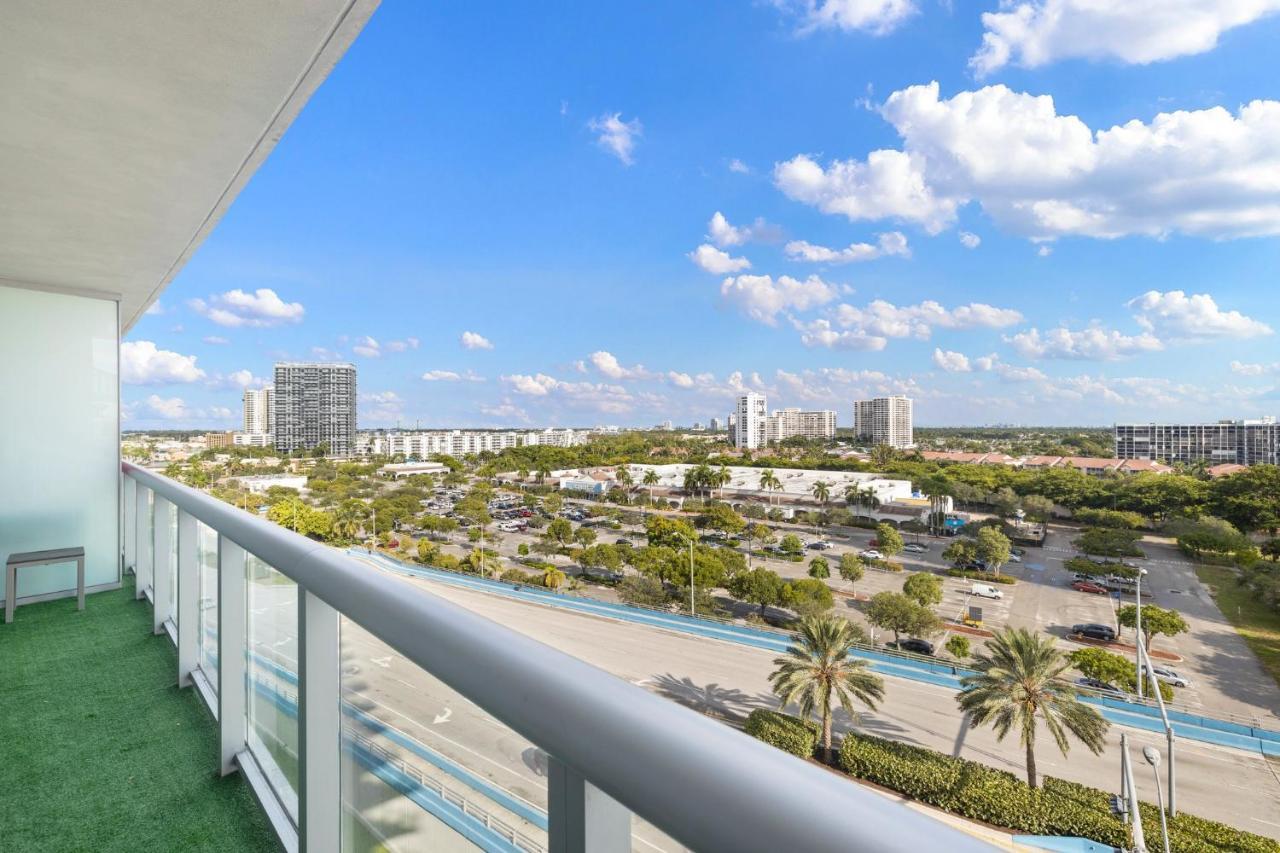 Beachwalk Resort Hotel Халландейл-Бич Экстерьер фото